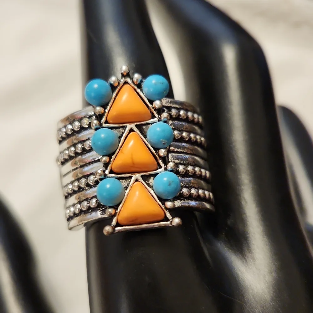 Turquoise & Orange Stretch Ring - 136